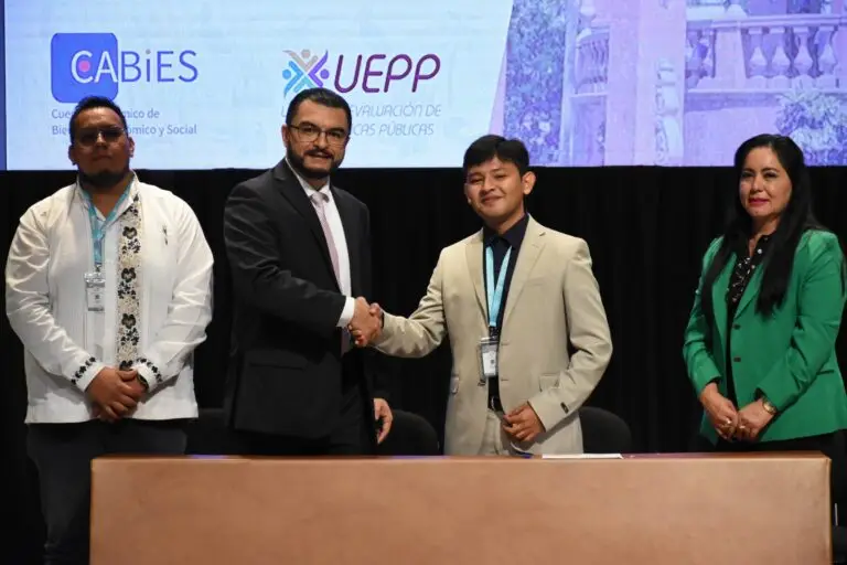 Renuevan CET y ANEE colaboración para fortalecer la formación económica en México